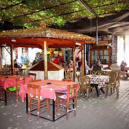 Casa de hóspedes Cakoz Seferihisar